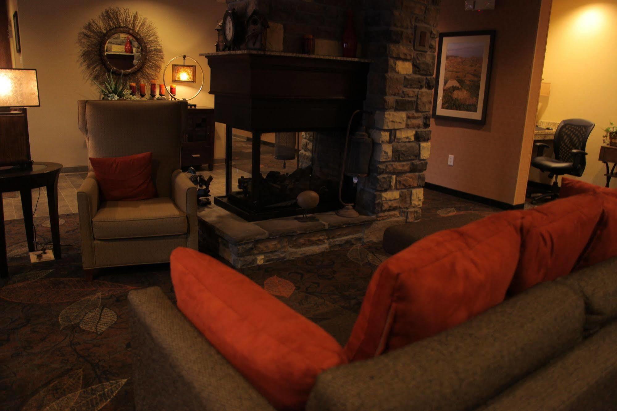 Little Missouri Inn & Suites Watford City Esterno foto